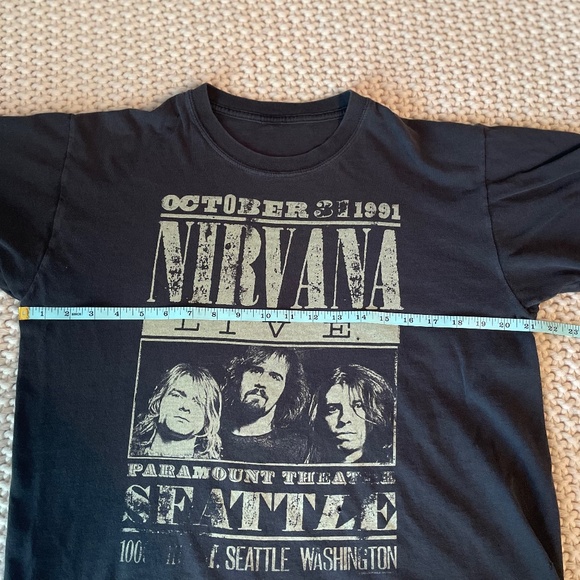 Nirvana Paramount Theatre Halloween 1991 Graphic Tee – Reprint / Bootleg Style - Picture 3 of 11
